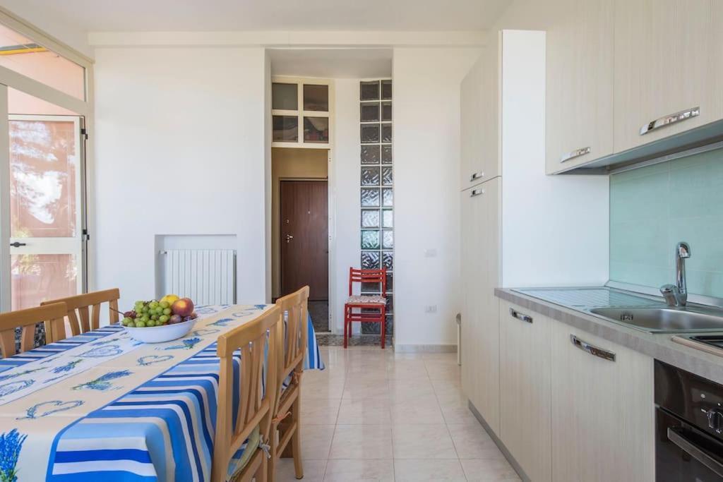 Casa Panoramica Apartment Castellammare di Stabia Bagian luar foto