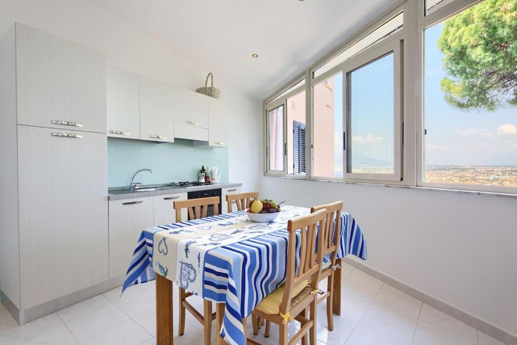 Casa Panoramica Apartment Castellammare di Stabia Bagian luar foto