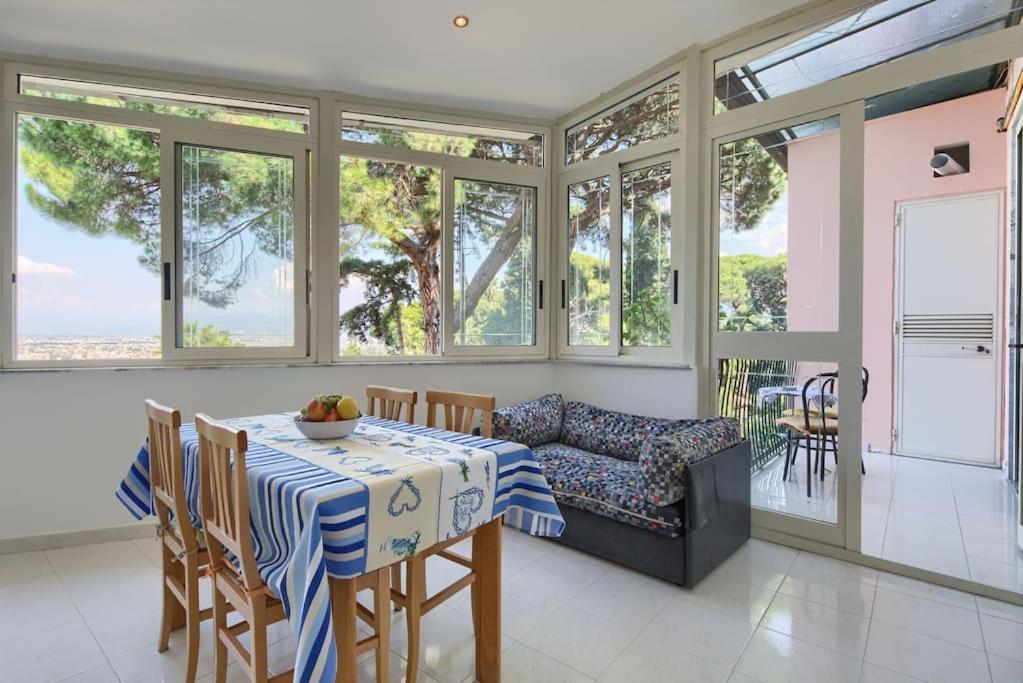 Casa Panoramica Apartment Castellammare di Stabia Bagian luar foto