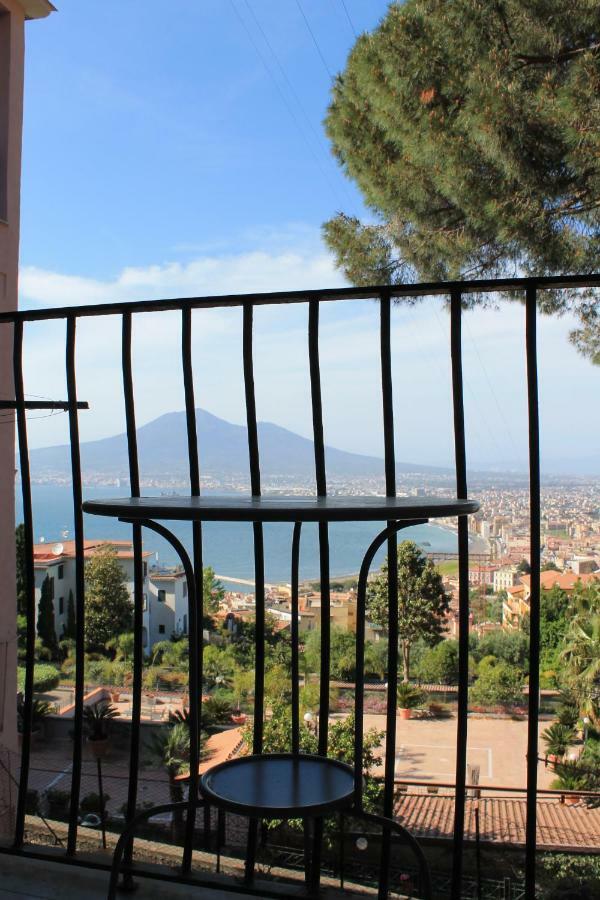 Casa Panoramica Apartment Castellammare di Stabia Bagian luar foto