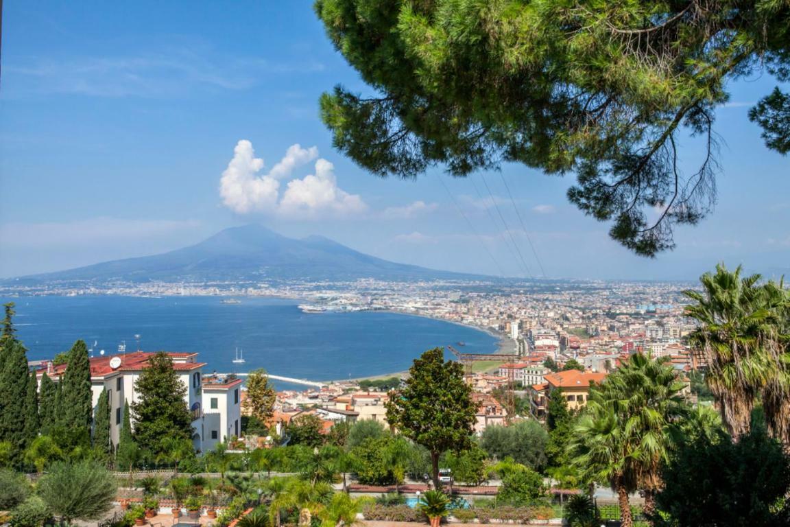 Casa Panoramica Apartment Castellammare di Stabia Bagian luar foto